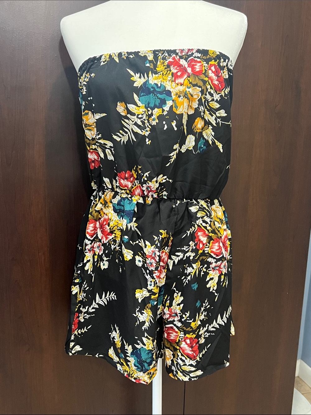 SHEIN Strapless Black Floral Romper with Red & Teal Blooms size large, NEW!